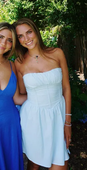 boutique dress thumbnail 1
