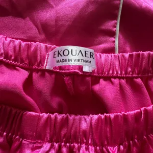 Ekouaer Womens‎ Hot Pink Satin Pajama Set Short Sleeve Button Down Shorts Size M thumbnail 3