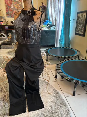 Gorgeous one see size M. Black Size M thumbnail 6