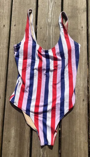 Old Navy Medium Women’s One Piece Striped Bathing Suit Patriotic Swim Suit thumbnail 1