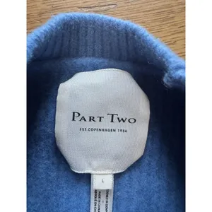 Part Two Women‎ Size Large Wool Blend Crop Sweater Blue Long Sleeve Stretch City thumbnail 3