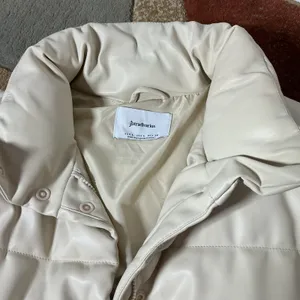 Stradivarius Faux Leather Puffer Jacket Womens L Contemporary Winter Puffy‎ Coat thumbnail 2
