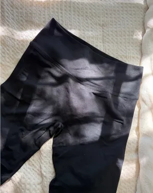 Fabletics Black Workout Tank & Leggings Set thumbnail 4