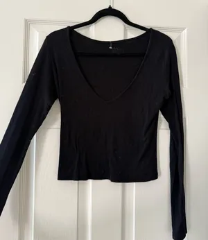 John Galt Black Long Sleeve V Neck Top thumbnail 1