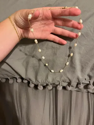 Gold Pearl Necklace thumbnail 2