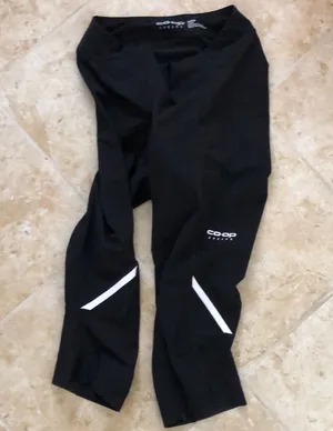Women’s REI co-op cycling padded capris M Black Pants thumbnail 1