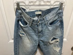 Abercrombie & Fitch Distressed Light Wash Skinny Jeans Size 4 W27 thumbnail 2