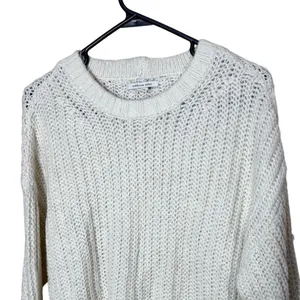 American Eagle Cream/off white Chunky Knit Cropped Sweater Womens Medium thumbnail 2