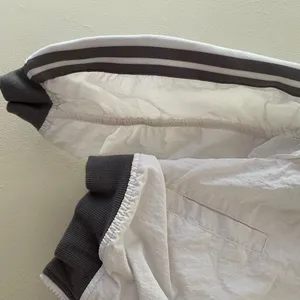 3/ $25 S- Fabletics White and Black Windbreaker Jacket‎ w/ Pockets thumbnail 3