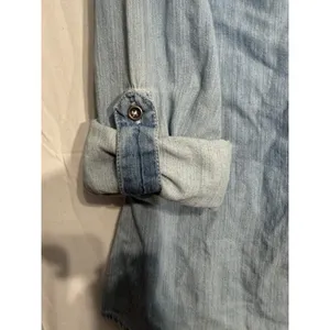 maurices Women's Blue Solid Denim Collared Long Sleeve Button-Up Shirt M thumbnail 3