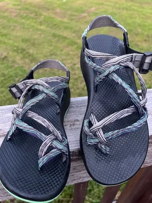 CHACO ZX/2 Pixel Weave Strappy Toe Sandals Black Teal Purple Womens Size 8 thumbnail 1