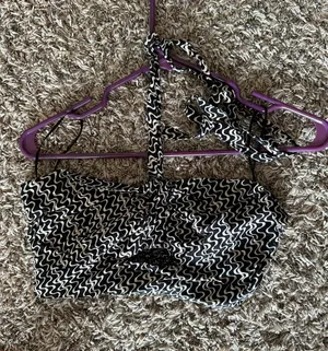 Angie Black & White Wavy-Print Bandeau Top thumbnail 1
