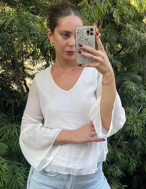 Classy White Banana Republic blouse with bell sleeves sz xs thumbnail 1