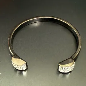 LIA SOPHIA Kiam Family Gunmetal Tone Rhinestones Crystal Cuff Bracelet 27g. thumbnail 5