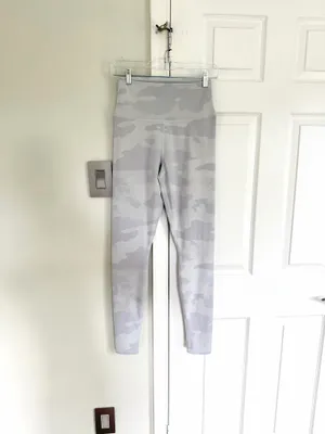 Alo Yoga High Waist Vapor Legging White Grey Camouflage Camo M Workout Yoga thumbnail 4
