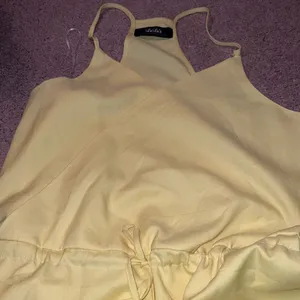 ‎Lulus large yellow romper thumbnail 6