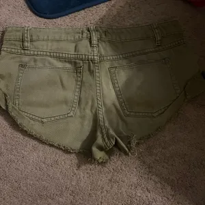 Free people green short shorts‎ 26 thumbnail 5