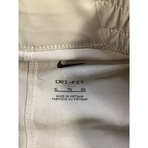 Nike Dri-FIT Women Training Shorts XL Mauve Taupe Loose Fit DX6016-019‎ NWT thumbnail 3
