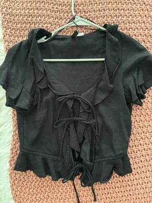 H&M Top thumbnail 1