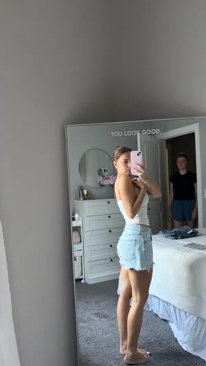 Abercrombie Curve Love The Mom Shorts thumbnail 2