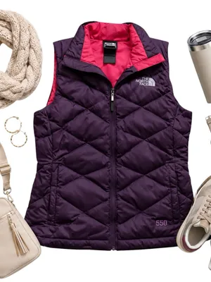 The North Face 550 Down Puffer Vest Women’s Small Plum Pink Hiking Outdoor EUC thumbnail 1