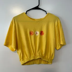 Basic Editions Vintage Floral Tee thumbnail 1