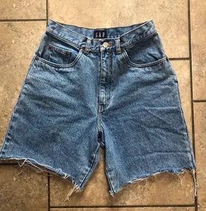 Gap High Wasted Cut Off Shorts thumbnail 2