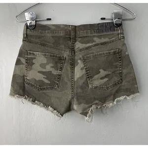 Aeropostale Aero Cheeky Short Size 00 Army Green Camouflage Short Mini Gorpcore Y2K Fray Hem thumbnail 3