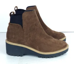 DV Dolce Vita Rango Chelsea Boots Womens 8.5 Brown Suede Lug Wedge Heel thumbnail 1