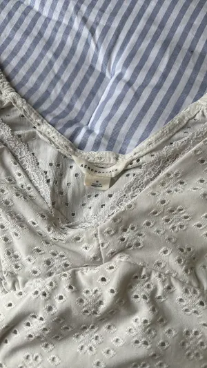 Aeropostale White Top thumbnail 2