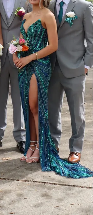 Ashley Lauren Prom dress thumbnail 2