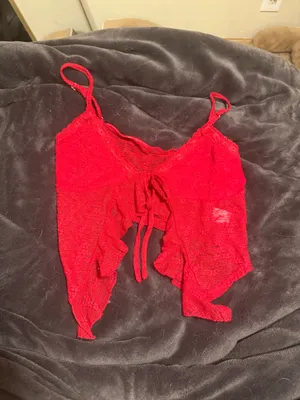 Red Shirt  thumbnail 3