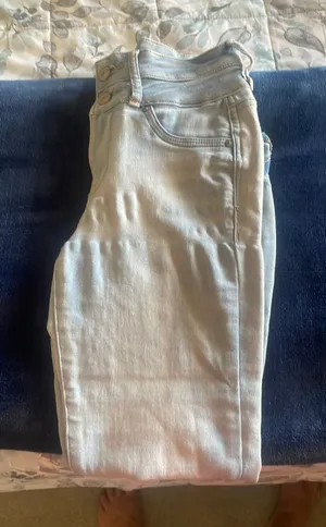 WallFlower Jeans thumbnail 1