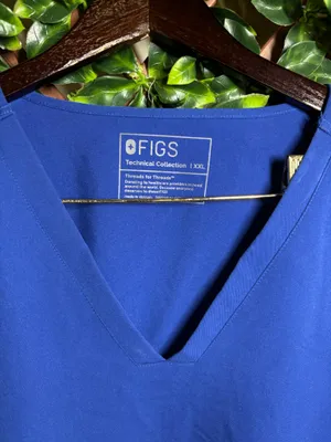 FIGS Technical Collection Top thumbnail 4