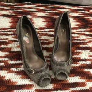 Worthington Office Siren Core Brown Plaid Hereingbone open peep toe heels pumps buckle -7M Great condition thumbnail 2