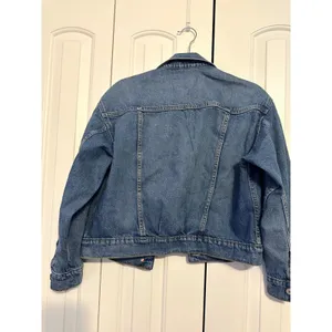 Old Navy Denim Jacket‎ Medium Wash Classic Trucker Jean Jacket XS thumbnail 4