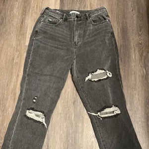 PACSUN Distressed Grey Mom Jeans Size 30 thumbnail 2