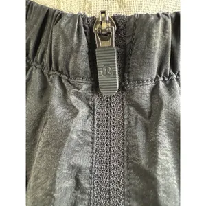 Lululemon With The Breeze Black‎ Nylon Full Zip Windbreaker Jacket Size 10 thumbnail 2
