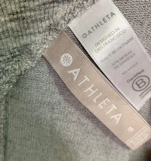 Athleta Nirvana Wear Two Ways Soft Stretchy Wrap Grey 416969 W-247 Sz S thumbnail 4