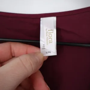 Flora By Flora Nikrooz Robe Women Large/XL Bordeaux Satin Venise Trim open Front thumbnail 5