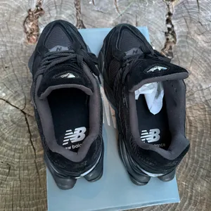 New Balance 9060 women sneakers shoes size 5.5 thumbnail 6
