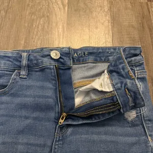 American Eagle Next Level Stretch Hi-Rise Ripped Jeggings thumbnail 4