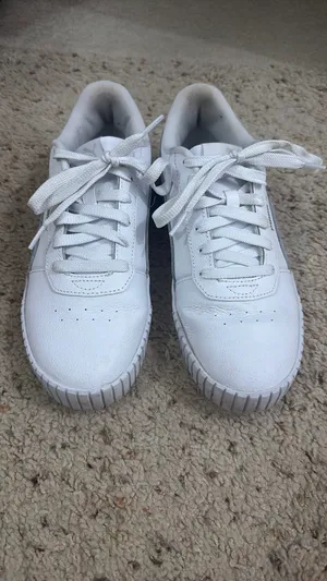 Puma Sneakers Women’s 8.5 thumbnail 3
