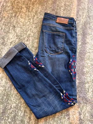 Embroidered Jeans thumbnail 1