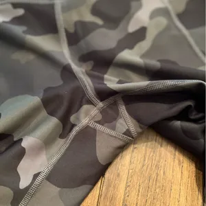 Old Navy Active Camo Cropped Leggings Sz L Squatproof EUC 7/8 length thumbnail 5