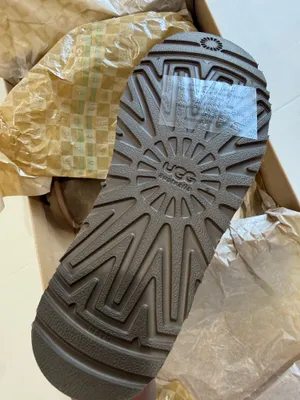 UGG Boots Classic thumbnail 5