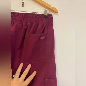 Dickies Women’s Mid Rise Jogger Cargo Scrub Pants‎ – Wine – Size L thumbnail 3