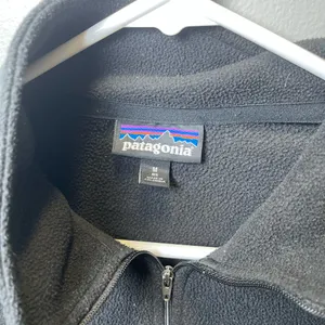 Patagonia Women's Black Fleece Half Zip Pullover‎ Size Medium thumbnail 3