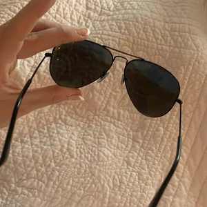 All Black Polarized Ray-Ban Aviators thumbnail 2