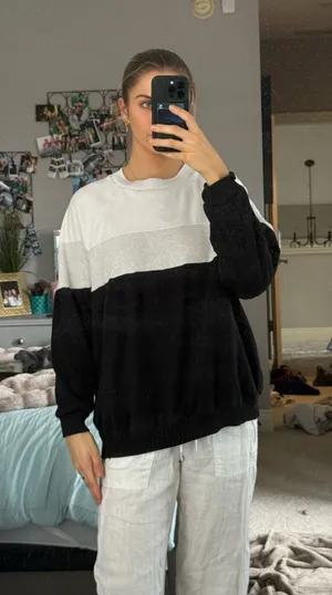 American Eagle Crewneck thumbnail 1